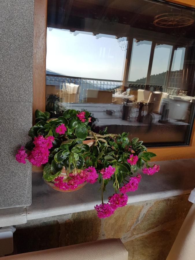 Hotel Metoxi Spilia  Bagian luar foto